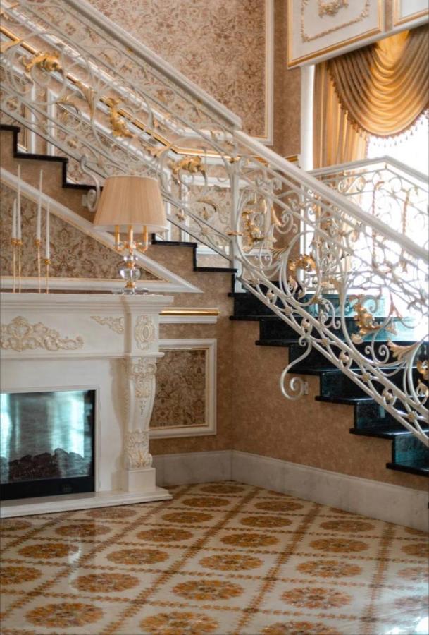 Hotel Grand Aristocrate Dubovtsy Exteriér fotografie